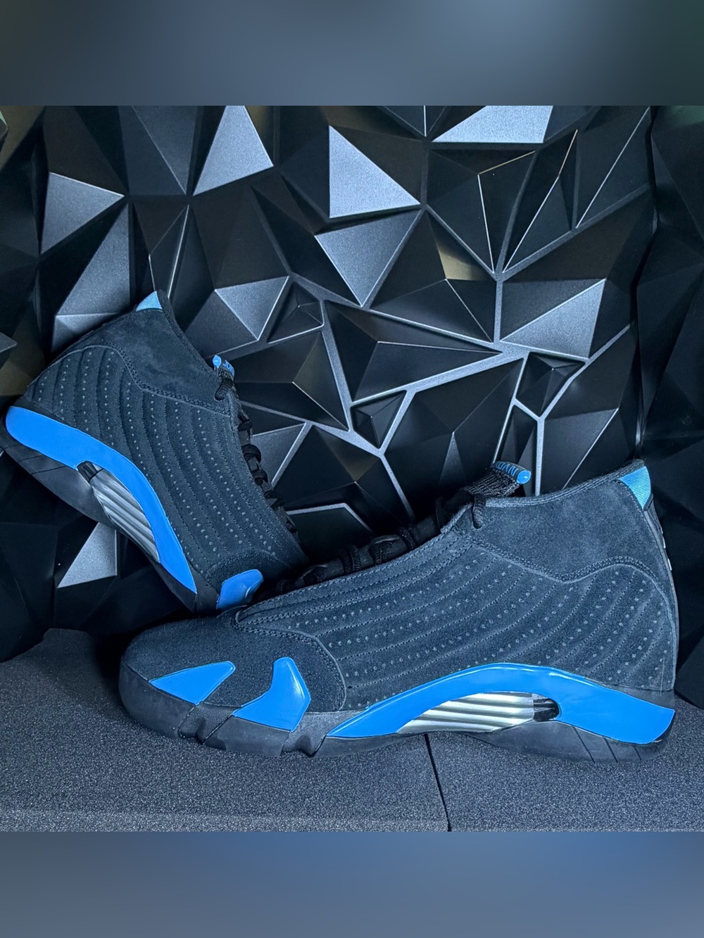 Jordan Retro 14 - Picture 5 of 7